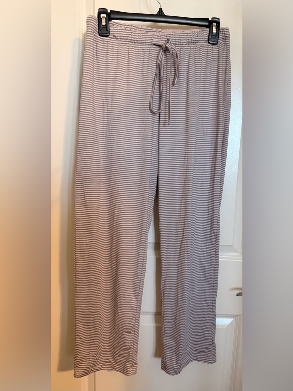 Women’s Tahari Pink Stripe Lounge Sleep Pants Medium NWOT